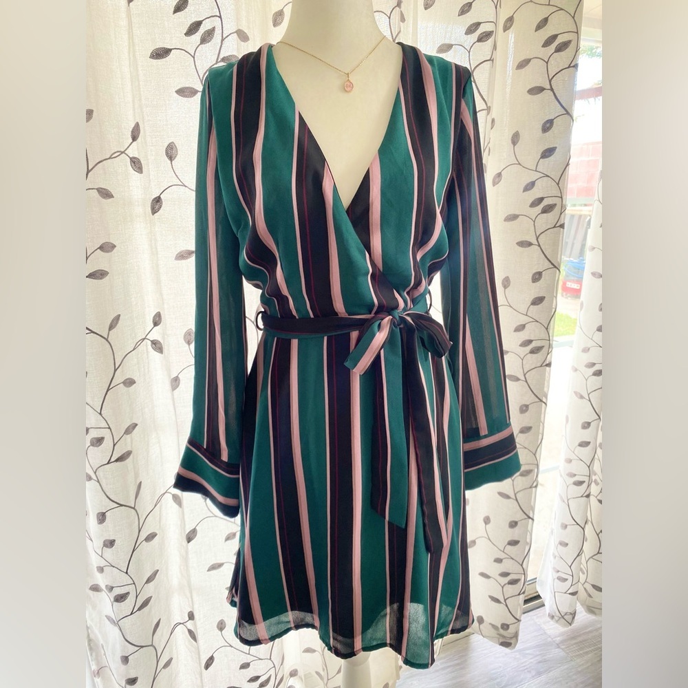 Charlotte Russe Green Long Sleeve  Mini Women’s Dress Size Medium
